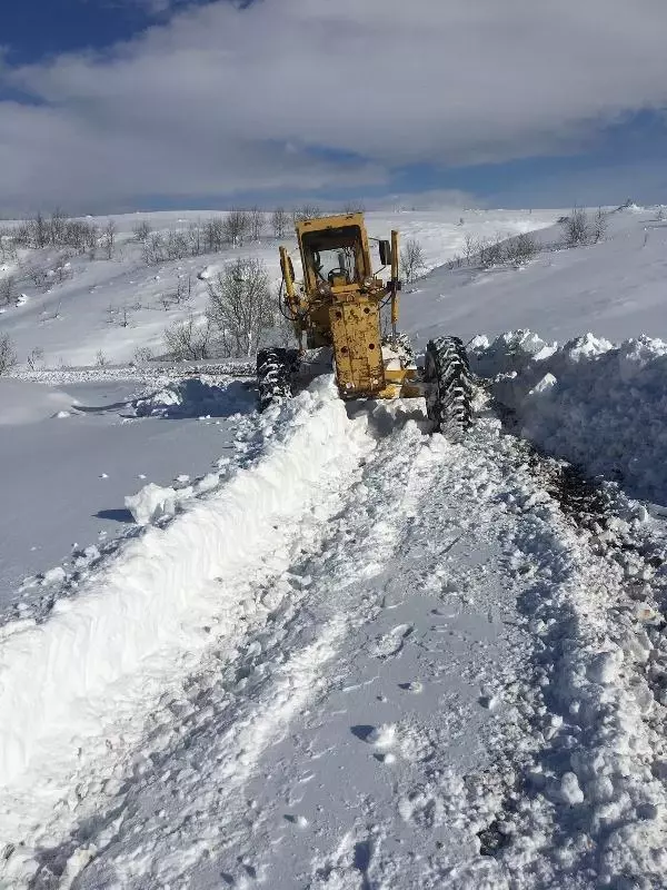 Sivas, eksi 17 derece ile buz kesti (3) Sivas, eksi 17 derece ile buz kesti (3)