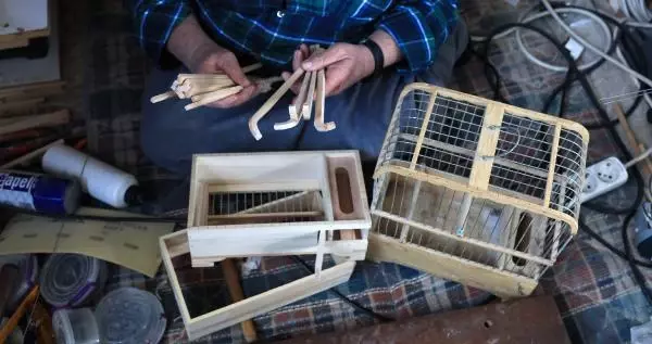 Son dakika haberi... 35 yıldır kuş kafesi üretiyor Son dakika haberi... 35 yıldır kuş kafesi üretiyor