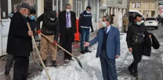 Adilcevaz'da karla mücadele
