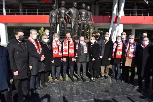 Bakan Kasapoğlu: Bu anıt o hüznün, o elim günün bir timsali olacak (2) Bakan Kasapoğlu: Bu anıt o hüznün, o elim günün bir timsali olacak (2)