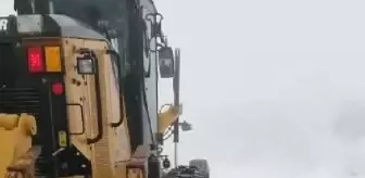 Batman Gercüş'te, kardan kapanan 11 köy yolu açıldı