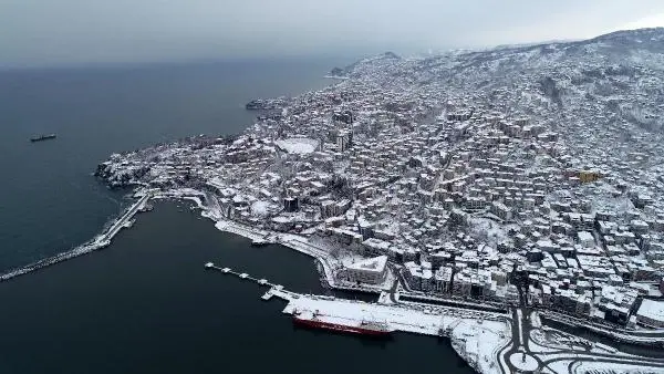 Beyaza bürünen Zonguldak havadan görüntülendi Beyaza bürünen Zonguldak havadan görüntülendi
