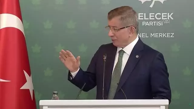 Davutoğlu, partisinin il başkanları toplantısında konuştu Davutoğlu, partisinin il başkanları toplantısında konuştu