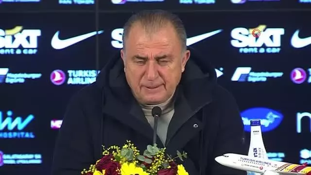 Fatih Terim'den Arda Turan için hocalık sinyali: G.Saray'ın geleceğinde yeri olacaktır Fatih Terim'den Arda Turan için hocalık sinyali: G.Saray'ın geleceğinde yeri olacaktır