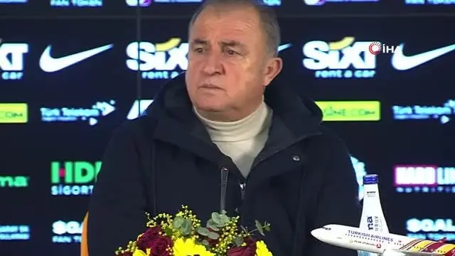 Fatih Terim'den Arda Turan için hocalık sinyali: G.Saray'ın geleceğinde yeri olacaktır Fatih Terim'den Arda Turan için hocalık sinyali: G.Saray'ın geleceğinde yeri olacaktır