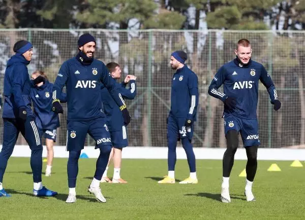 Fenerbahçe, Sivasspor hazırlıklarını tamamladı Fenerbahçe, Sivasspor hazırlıklarını tamamladı