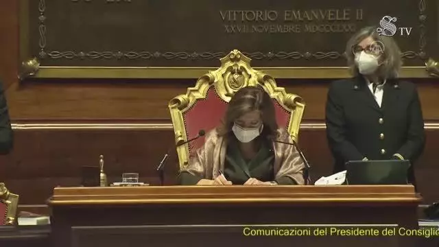 İtalya'da Başbakan Conte ve hükümeti, Senato'daki kritik güven oylamasını az farkla kazandı İtalya'da Başbakan Conte ve hükümeti, Senato'daki kritik güven oylamasını az farkla kazandı
