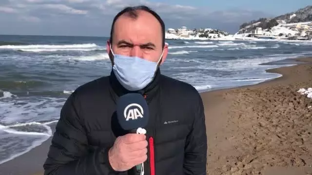 Karadeniz'de kuru yük gemisinin batması sonucu kaybolan 3 kişiyi arama çalışmaları sürüyor Karadeniz'de kuru yük gemisinin batması sonucu kaybolan 3 kişiyi arama çalışmaları sürüyor