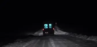 Son dakika haberleri! Karla mücadele ekipleri kapalı köy yollarını açtı, hastalar hastaneye ulaştırıldı