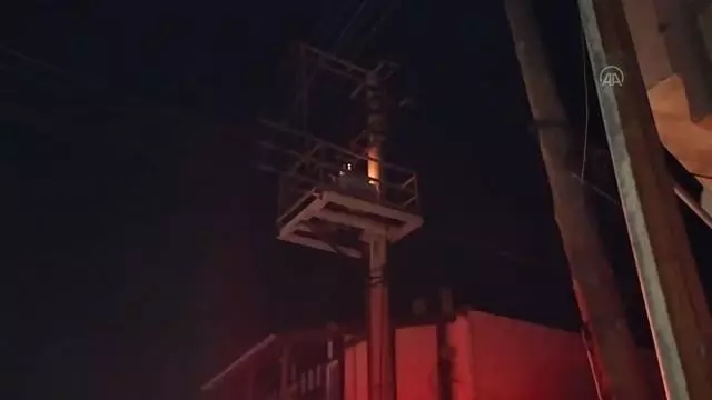 Son dakika haberleri! Keşan'da trafoda çıkan yangın nedeniyle enerji kesintisi yaşandı Son dakika haberleri! Keşan'da trafoda çıkan yangın nedeniyle enerji kesintisi yaşandı