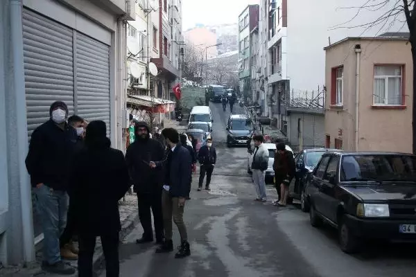 Şişli'de istinat duvarı çöktü, doğalgaz borusu patladı