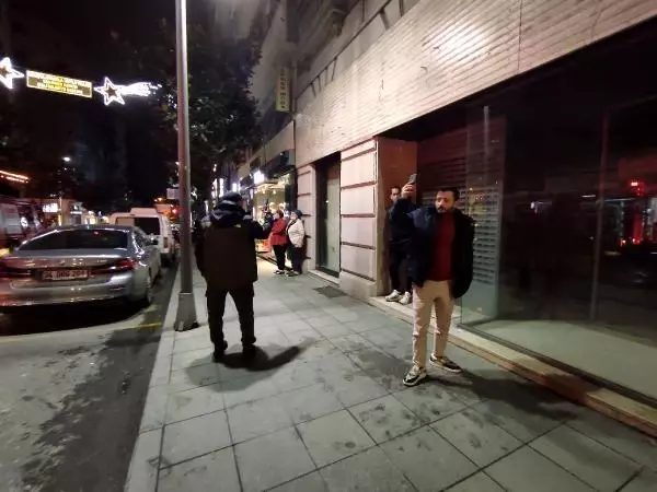 Son dakika haber | Şişli'de korkutan yangın Son dakika haber | Şişli'de korkutan yangın