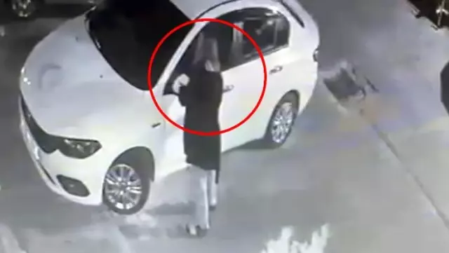Tacize uğradığını iddia ettiği adamın otomobilini tornavidayla çizdi Tacize uğradığını iddia ettiği adamın otomobilini tornavidayla çizdi