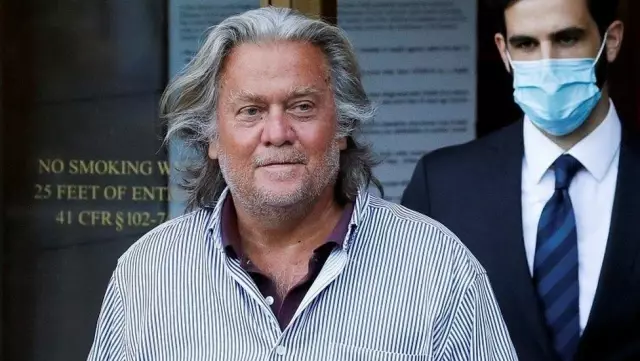 Trump, başkanlığı devretmeden önce eski danışmanı Bannon dahil 73 kişi hakkında af kararı çıkardı Trump, başkanlığı devretmeden önce eski danışmanı Bannon dahil 73 kişi hakkında af kararı çıkardı