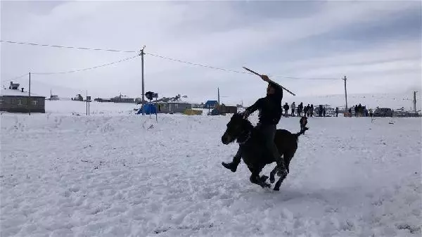 30 santimetre karda cirit şovu 30 santimetre karda cirit şovu