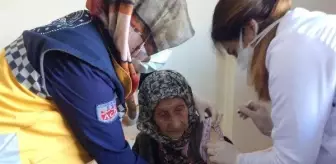 Son dakika haber: 98 yaşındaki Atlas nine, Covid-19 aşısı oldu