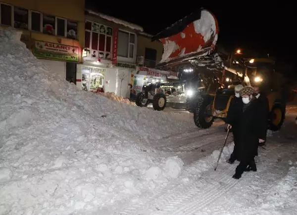 Ağrı -27.7 ile buz kesti Ağrı -27.7 ile buz kesti