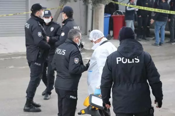 Son dakika haberleri: Anne-babasının boşanmasından sorumlu tuttuğu babaannesine kurşun yağdırdı Son dakika haberleri: Anne-babasının boşanmasından sorumlu tuttuğu babaannesine kurşun yağdırdı