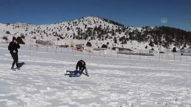 Denizli Kayak Merkezi, misafirlerini ağırlamaya başladı Denizli Kayak Merkezi, misafirlerini ağırlamaya başladı