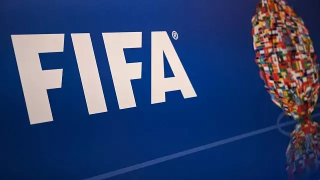 FIFA ve kıta federasyonları, Avrupa Süper Ligi'ne katılan takımları tüm turnuvalardan men edecek FIFA ve kıta federasyonları, Avrupa Süper Ligi'ne katılan takımları tüm turnuvalardan men edecek
