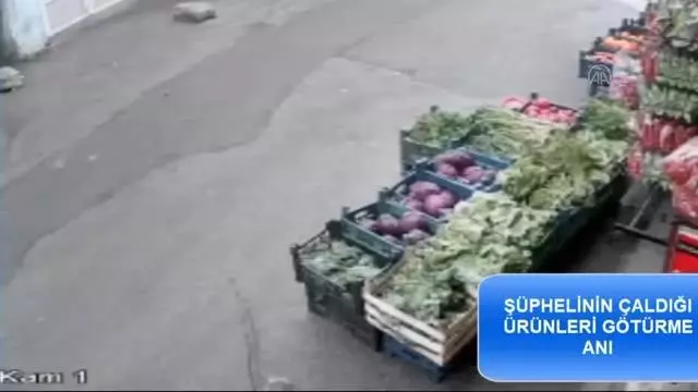 Son dakika haberi: GAZİANTEP - Şüphelinin çaldığı çocuk bezlerini başka işletmeye satmaya çalışması kameraya yansıdı Son dakika haberi: GAZİANTEP - Şüphelinin çaldığı çocuk bezlerini başka işletmeye satmaya çalışması kameraya yansıdı