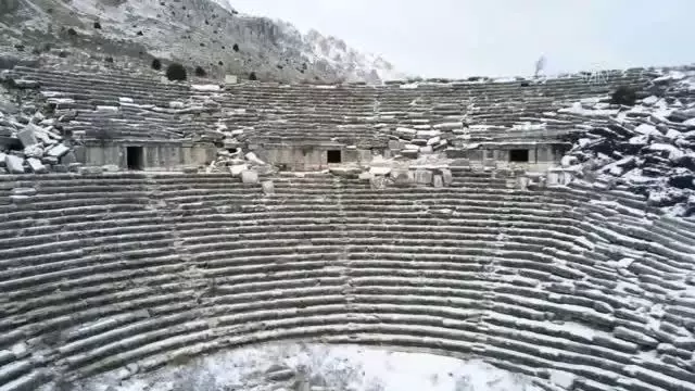 Karla kaplı Sagalassos Antik Kenti havadan görüntülendi - Haberler