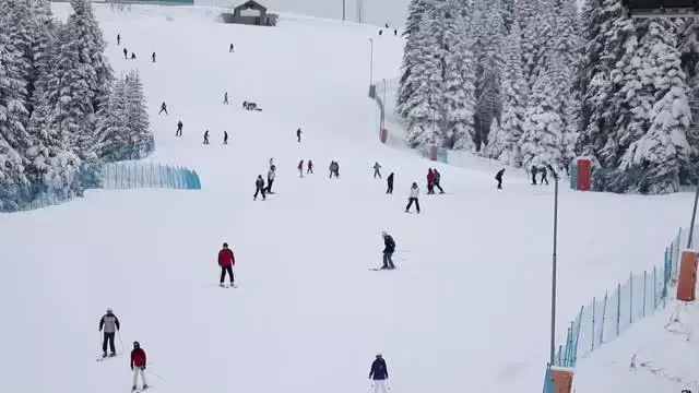 KASTAMONU - Ilgaz Dağı'nda kayak sezonu başladı KASTAMONU - Ilgaz Dağı'nda kayak sezonu başladı