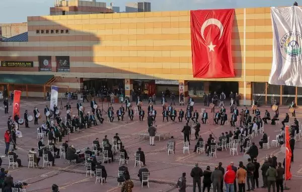 Keşan'da 140 müzisyenden Trakya havalarıyla konser Keşan'da 140 müzisyenden Trakya havalarıyla konser