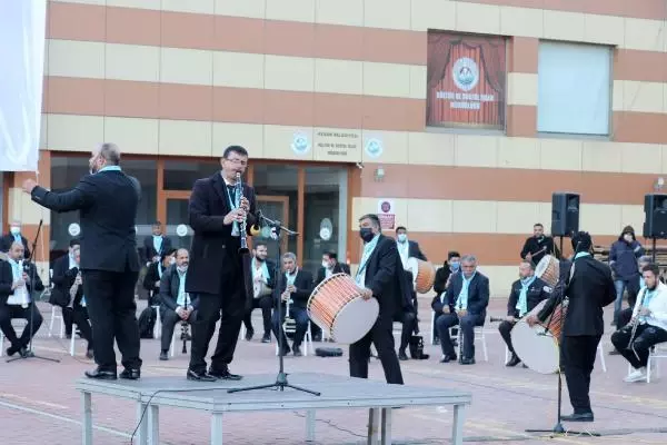 Keşan'da 140 müzisyenden Trakya havalarıyla konser Keşan'da 140 müzisyenden Trakya havalarıyla konser