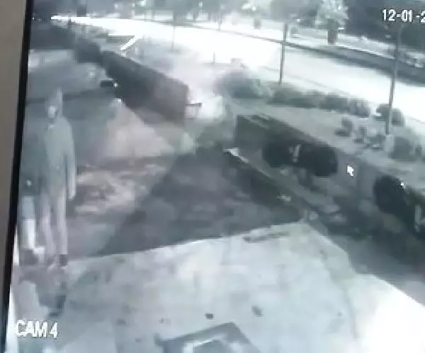 Kilidini bozduğu oto aksesuarcıyı bir hafta boyunca her gün soydu Kilidini bozduğu oto aksesuarcıyı bir hafta boyunca her gün soydu