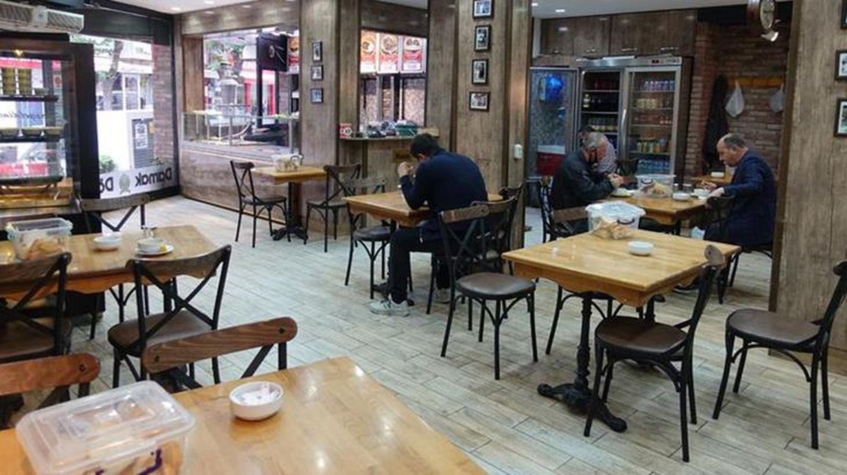 Korona nedeniyle zor günler geçiren restoran ve kafelerden yeniden açılmak için 5 maddelik öneri