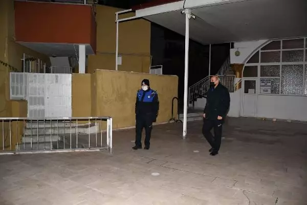 Kuşadası Belediyesi'nden evsizlere yardım eli Kuşadası Belediyesi'nden evsizlere yardım eli