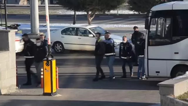 Son dakika haberi: Organize suç örgütü operasyonunda yakalananlardan 11'i daha tutuklandı Son dakika haberi: Organize suç örgütü operasyonunda yakalananlardan 11'i daha tutuklandı