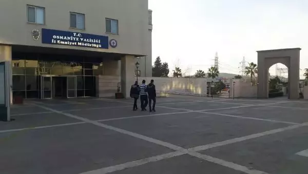 Osmaniye'de DEAŞ'ın uyuyan hücresine operasyon: 1 tutuklama Osmaniye'de DEAŞ'ın uyuyan hücresine operasyon: 1 tutuklama