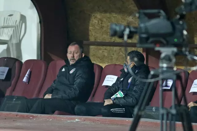 Sergen Yalçın rebelled instead of the pre-match warming up: What kind of logic is this? Sergen Yalçın rebelled instead of the pre-match warming up: What kind of logic is this?