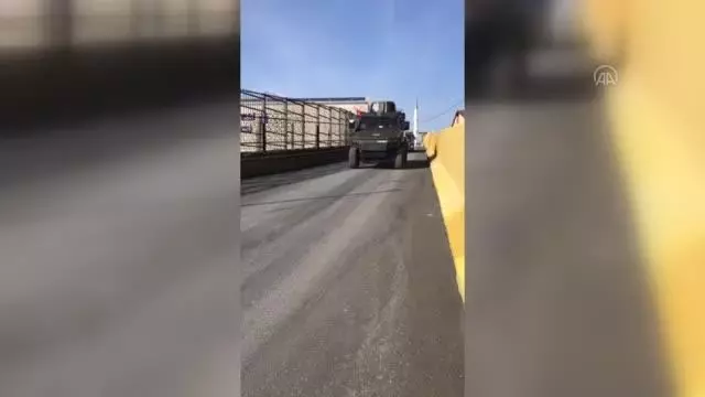 Şişli'deki asayiş uygulamasında aranan 5 kişi yakalandı Şişli'deki asayiş uygulamasında aranan 5 kişi yakalandı