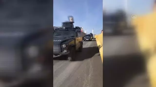 Şişli'deki asayiş uygulamasında aranan 5 kişi yakalandı Şişli'deki asayiş uygulamasında aranan 5 kişi yakalandı