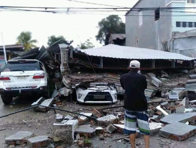 Son Dakika! Endonezya Talaud Adaları açıklarında 7,1 büyüklüğünde deprem Son Dakika! Endonezya Talaud Adaları açıklarında 7,1 büyüklüğünde deprem