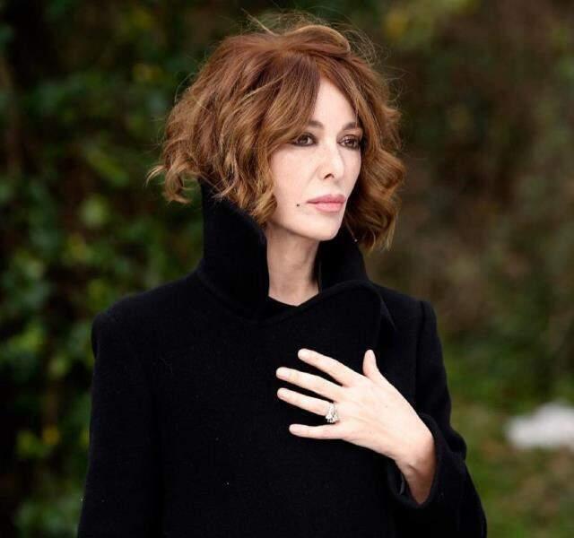 Zerrin Tekindor kimdir? Kaç yaşında, nereli mesleği nedir?