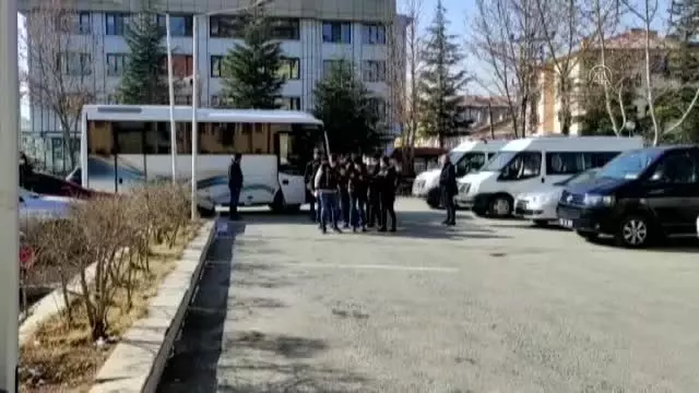 AFYONKARAHİSAR - Uyuşturucu operasyonunda 6 zanlı tutuklandı AFYONKARAHİSAR - Uyuşturucu operasyonunda 6 zanlı tutuklandı