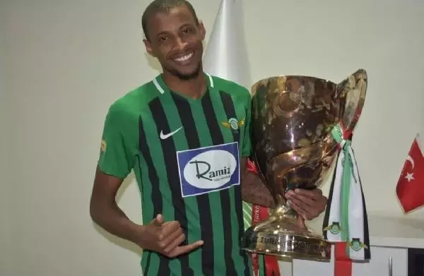 Son dakika haberi! Akhisarspor'dan transfer bombardımanı Son dakika haberi! Akhisarspor'dan transfer bombardımanı