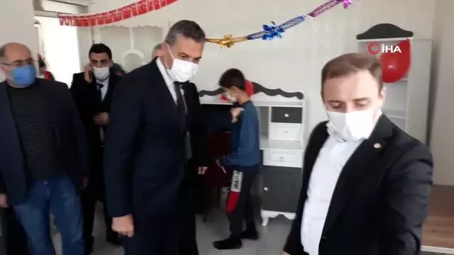 Araban'da yetim ve öksüz çocukların yüzleri gülüyor Araban'da yetim ve öksüz çocukların yüzleri gülüyor