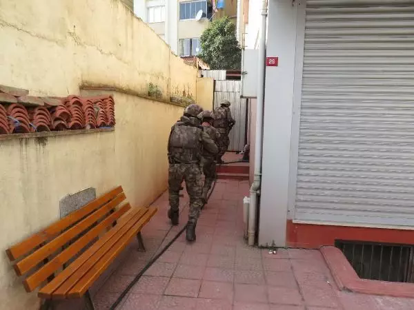 Ataşehir'de hareketli dakikalar Ataşehir'de hareketli dakikalar