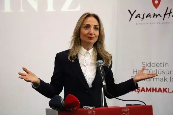 AFYONKARAHİSAR - CHP Kadın Kolları Genel Başkanı Nazlıaka, kadınlarla bir araya geldi AFYONKARAHİSAR - CHP Kadın Kolları Genel Başkanı Nazlıaka, kadınlarla bir araya geldi