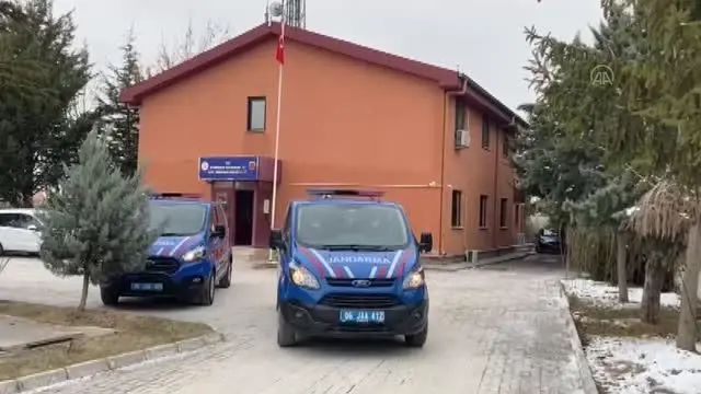 Başkentte evlerden hırsızlık yapan 4 şüpheli tutuklandı Başkentte evlerden hırsızlık yapan 4 şüpheli tutuklandı