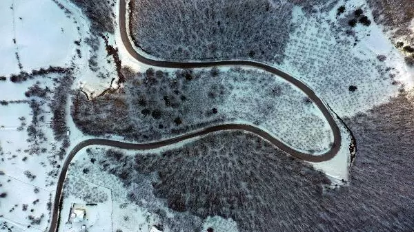 Bolu Dağı'nda kar manzarası, havadan görüntülendi Bolu Dağı'nda kar manzarası, havadan görüntülendi
