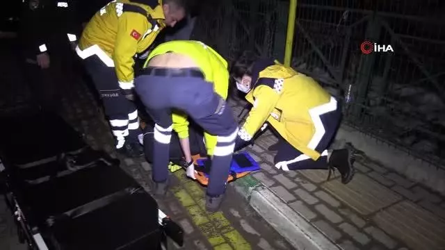 Son dakika haber: Bursa'da sürücü kontrolü kaybetti, ilk önce işçi servisine ardından durağa girdi: 1 ölü, 4 yaralı Son dakika haber: Bursa'da sürücü kontrolü kaybetti, ilk önce işçi servisine ardından durağa girdi: 1 ölü, 4 yaralı