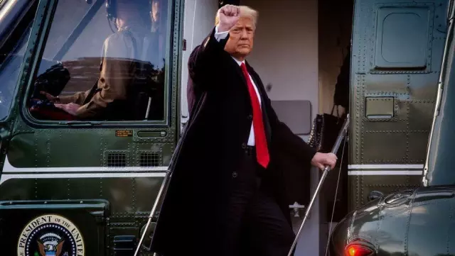 Cumhuriyetçiler, Trump'ın Senato'da yargılanmasının Şubat ayına ertelenmesini istedi Cumhuriyetçiler, Trump'ın Senato'da yargılanmasının Şubat ayına ertelenmesini istedi