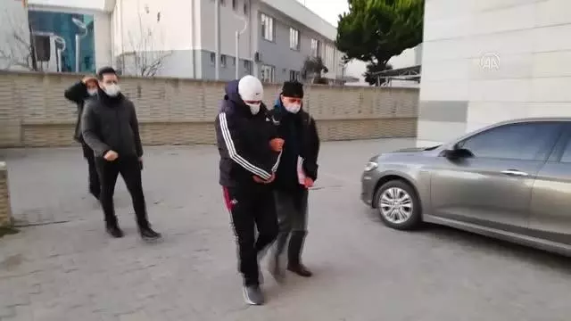 Son Dakika | DEAŞ operasyonunda yabancı uyruklu 14 şüpheli yakalandı (2) Son Dakika | DEAŞ operasyonunda yabancı uyruklu 14 şüpheli yakalandı (2)