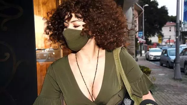 Deniz Çakır: Çok üzgünüm. Oğluyla sürekli görüşüyorum Deniz Çakır: Çok üzgünüm. Oğluyla sürekli görüşüyorum